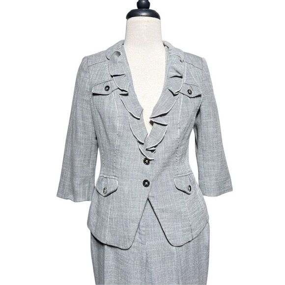 White House Black Market Grey 2pc Business Suit Size 0/2 - Picture 2 of 4